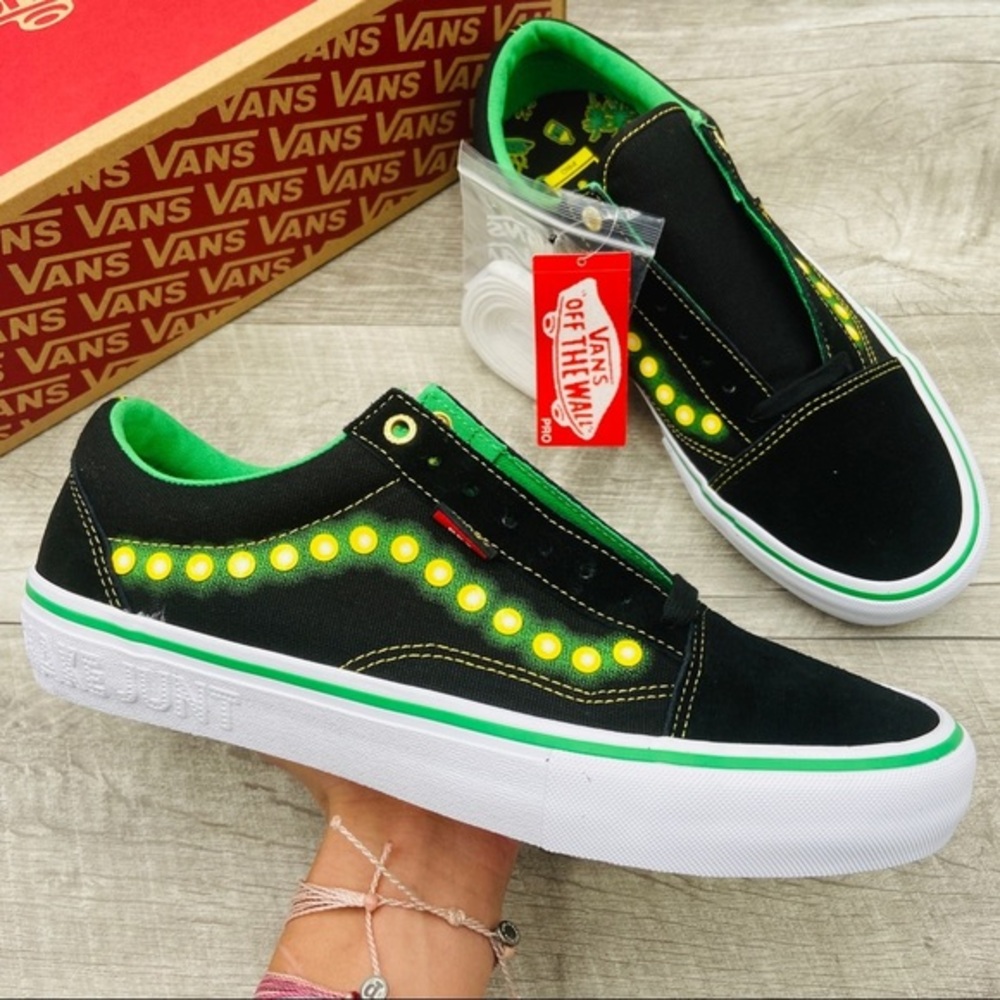 NWT Vans Old Skool Pro